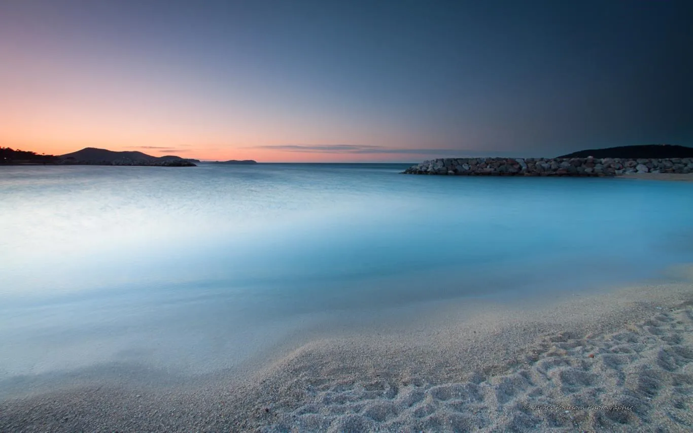 French Riviera by James Poulsom screenshot 2
