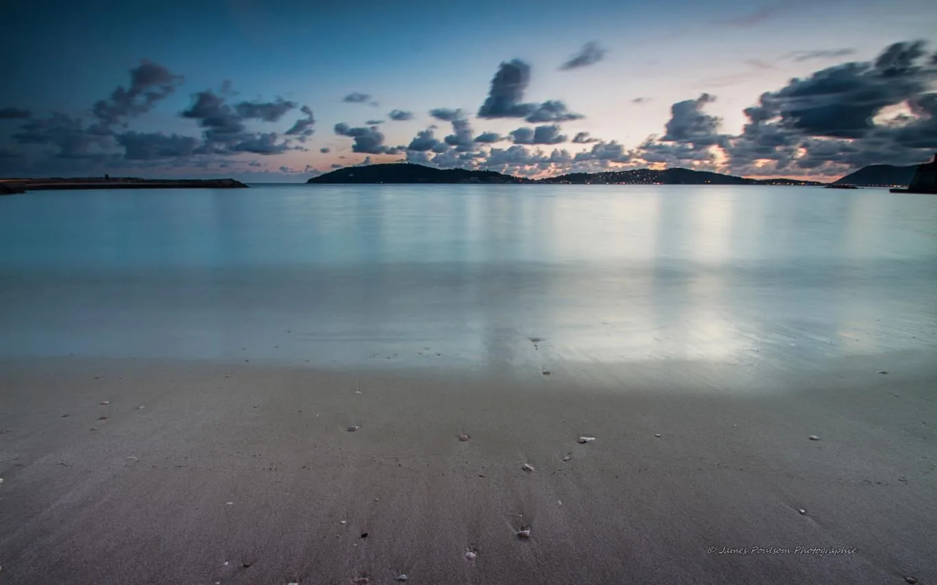 French Riviera by James Poulsom screenshot 4