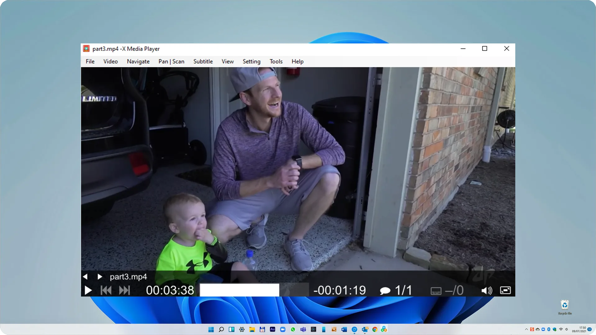 X Media Player - Supports URL, DVD screenshot 1