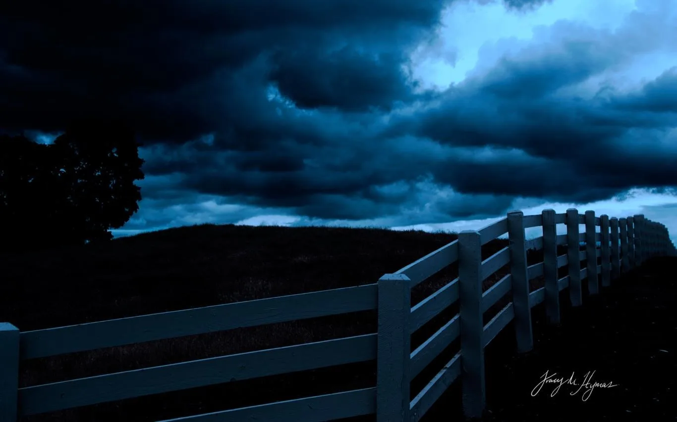 Dark Skies by Tracy Hymas screenshot 3