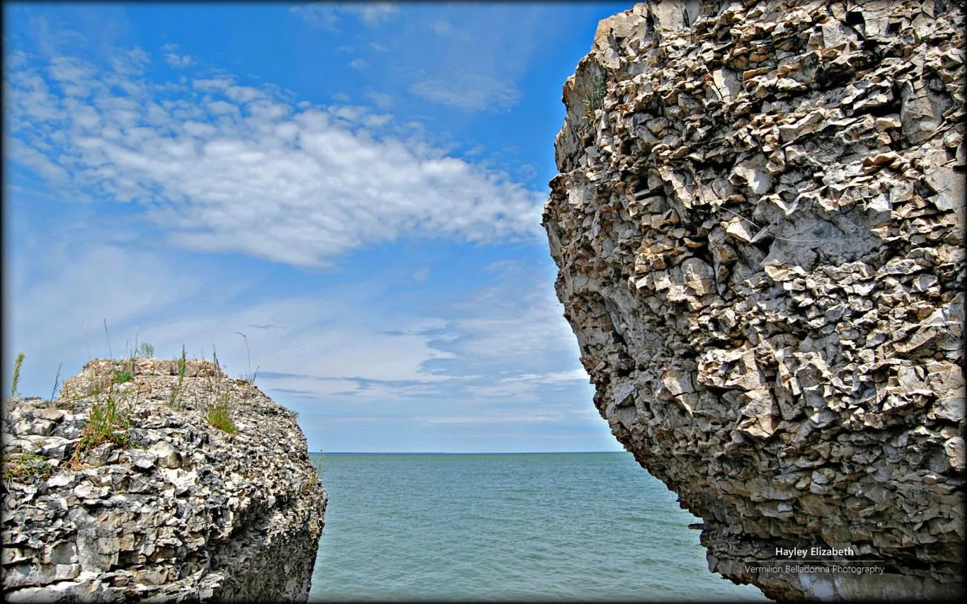 Exploring Manitoba by Hayley Elizabeth screenshot 4