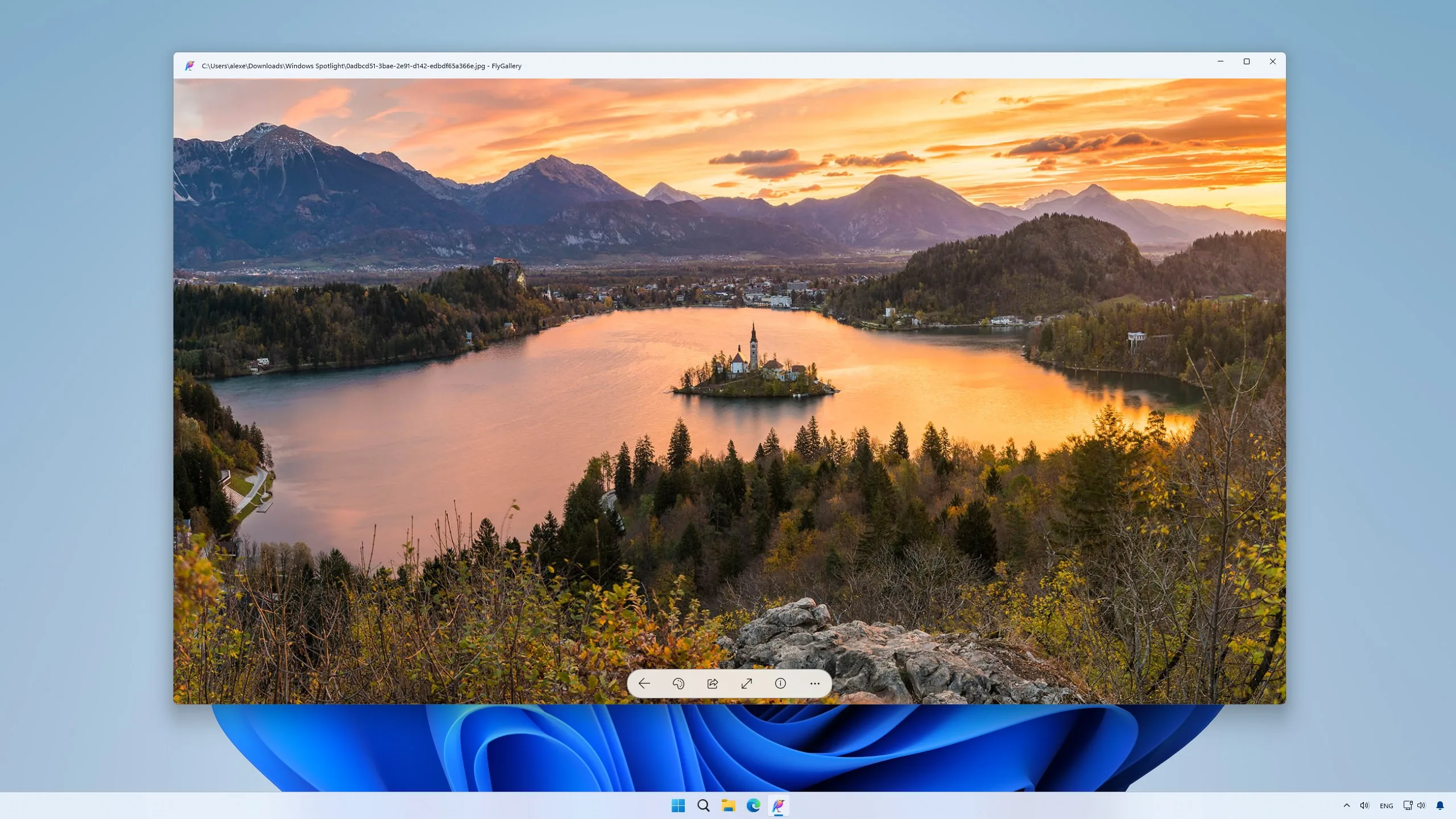 FlyGallery: Your personal media hub screenshot 3