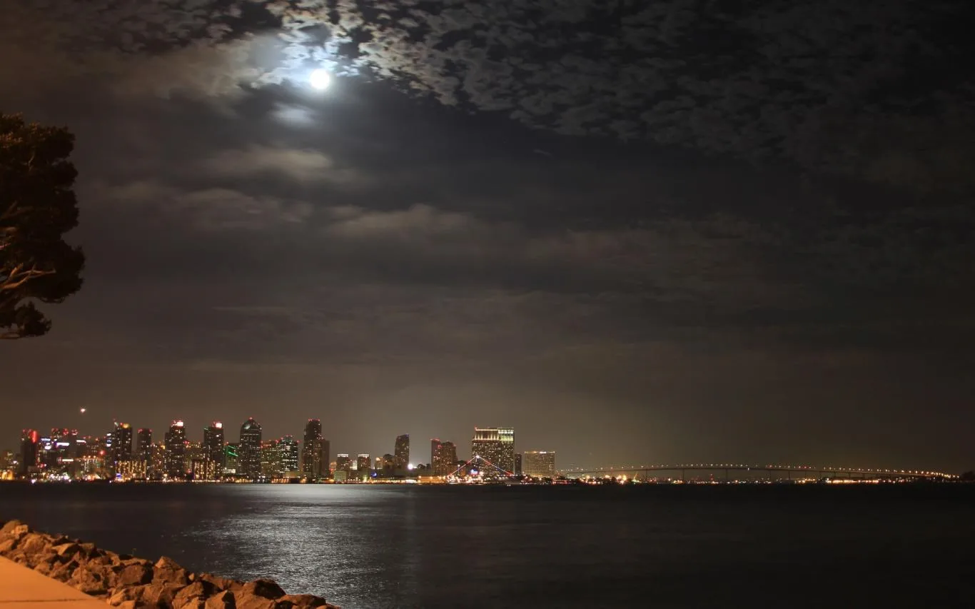 Near Side of the Moon screenshot 4