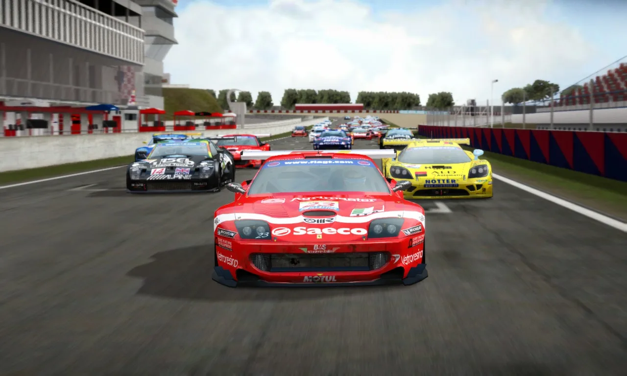 GTR - FIA GT Racing Game screenshot 2