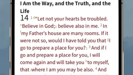 Bible App - Read & Study Daily screenshot 1