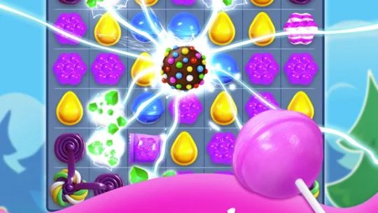 Candy Crush Saga screenshot 2