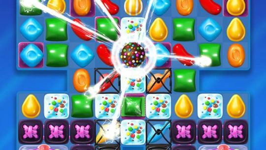 Candy Crush Soda Saga screenshot 1